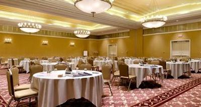 هیلتون نیاگارا فالس فالسویو هتل