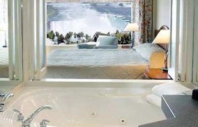 هیلتون نیاگارا فالس فالسویو هتل