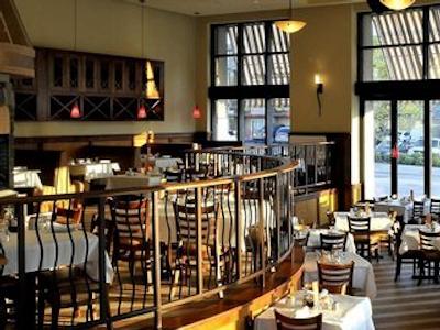 هیلتون نیاگارا فالس فالسویو هتل