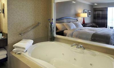 هیلتون نیاگارا فالس فالسویو هتل