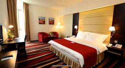 نهال بای بین مجید