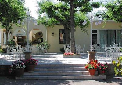 نیو هتل بمپرد