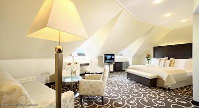 گرند هتل بوهمیا