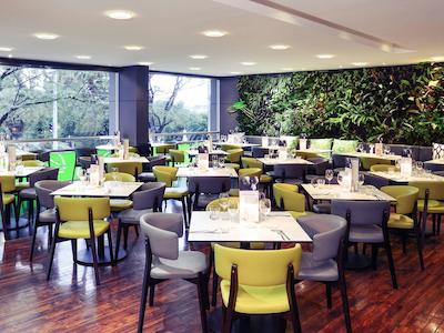 مرکور ملبورن تریشری گاردنز