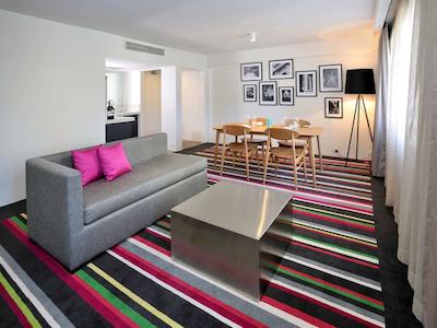 مرکور ملبورن تریشری گاردنز