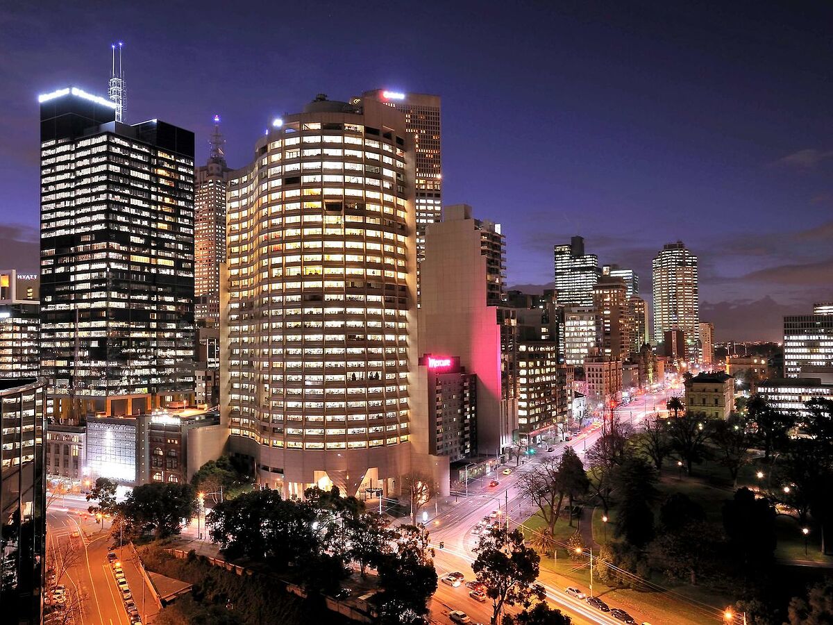 Mercure Melbourne Treasury Gardens