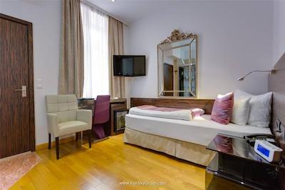 بست وسترن پلاس هتل آرکادیا