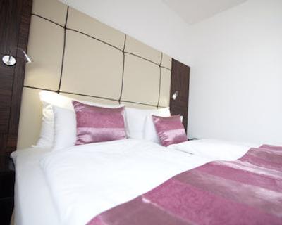 بست وسترن پلاس هتل آرکادیا