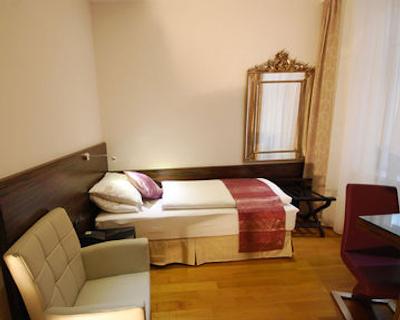 بست وسترن پلاس هتل آرکادیا