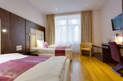 بست وسترن پلاس هتل آرکادیا