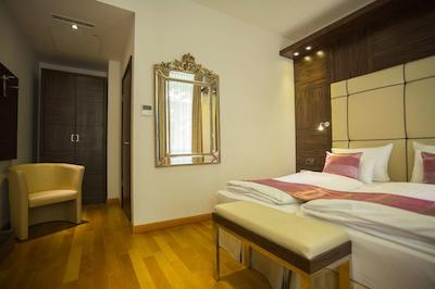 بست وسترن پلاس هتل آرکادیا