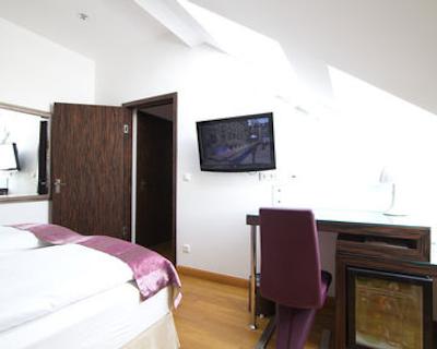 بست وسترن پلاس هتل آرکادیا