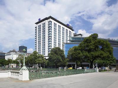 هیلتون وین استدتپارک