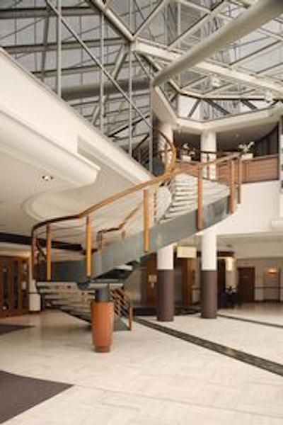 کرون پلازا هتل آمستردام س