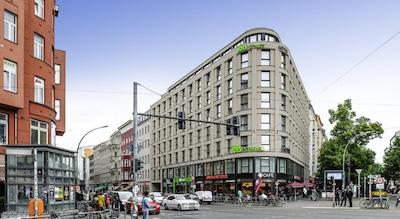 آیبیس استایلس برلین میت