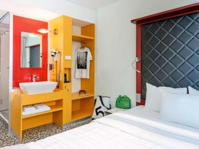 آیبیس استایلس برلین میت