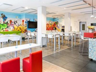 آیبیس استایلس برلین میت