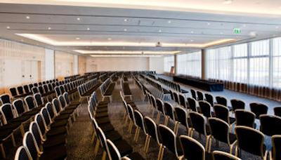 کراون پلازا سنت پیترزبورگ ایرپورت