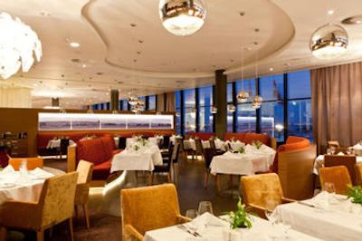 کراون پلازا سنت پیترزبورگ ایرپورت