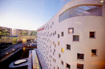 کراون پلازا سنت پیترزبورگ ایرپورت