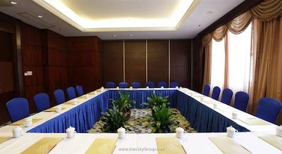 گرند رویال هتل