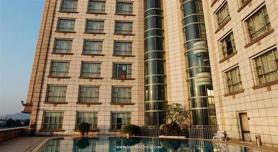 گرند رویال هتل