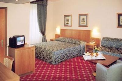 گرند هتل مدیترانه