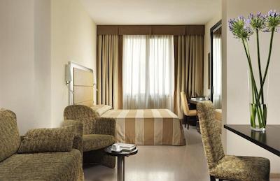 گرند هتل مدیترانه