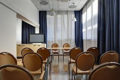 گرند هتل مدیترانه