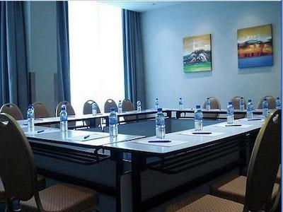 هالیدی این اکسپرس پوتوو