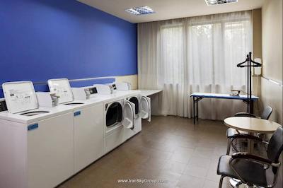 هالیدی این اکسپرس پوتوو