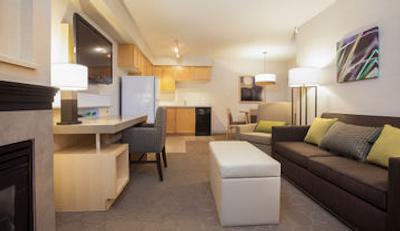 دلتا ویستلر ویلیج سویتس