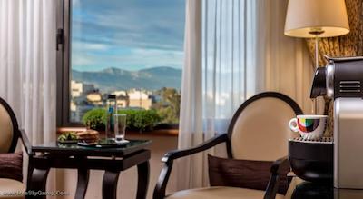 رادیسون بلوا پارک هتل آتن