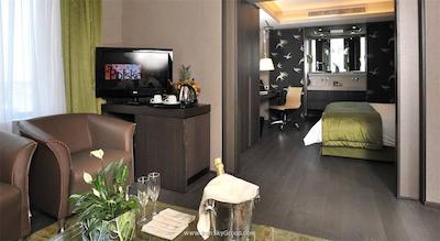 رادیسون بلوا پارک هتل آتن