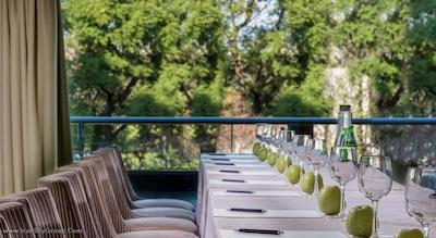 رادیسون بلوا پارک هتل آتن