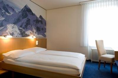 بسیلی سویس کوالیتی زوریخ