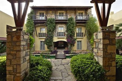 دیوان بدورم پالمیرا