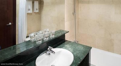 کاتالونیا اکزمپل 1864