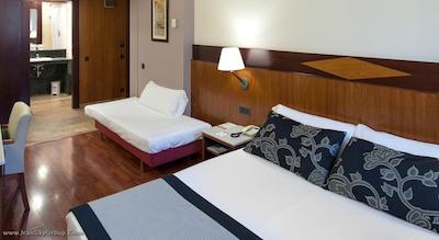 کاتالونیا اکزمپل 1864