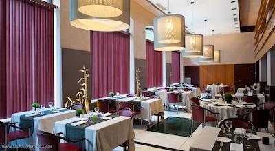 کاتالونیا اکزمپل 1864