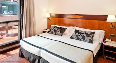 کاتالونیا اکزمپل 1864