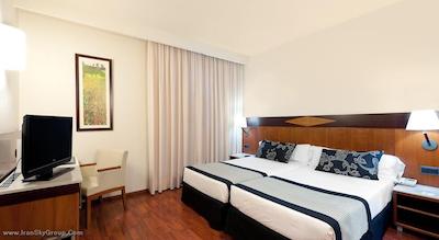 کاتالونیا اکزمپل 1864