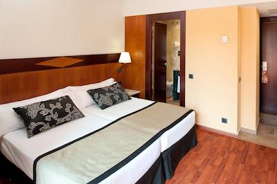 کاتالونیا اکزمپل 1864