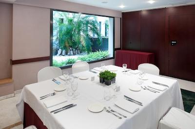 کاتالونیا اکزمپل 1864