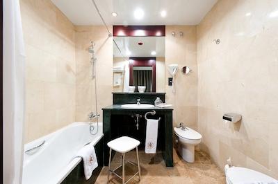 کاتالونیا اکزمپل 1864