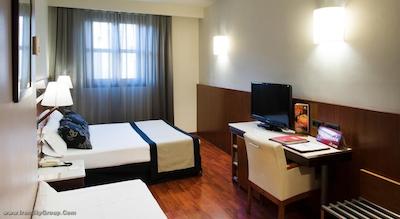 کاتالونیا اکزمپل 1864