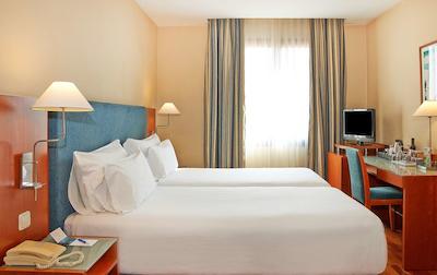 ان اچ بارسلونا سنترو