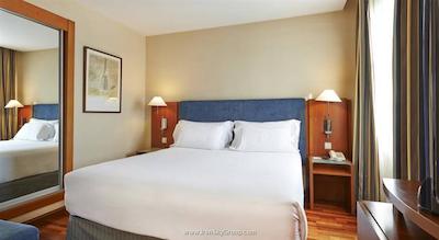 ان اچ بارسلونا سنترو