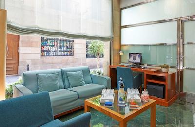 ان اچ بارسلونا سنترو