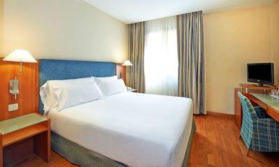 ان اچ بارسلونا سنترو